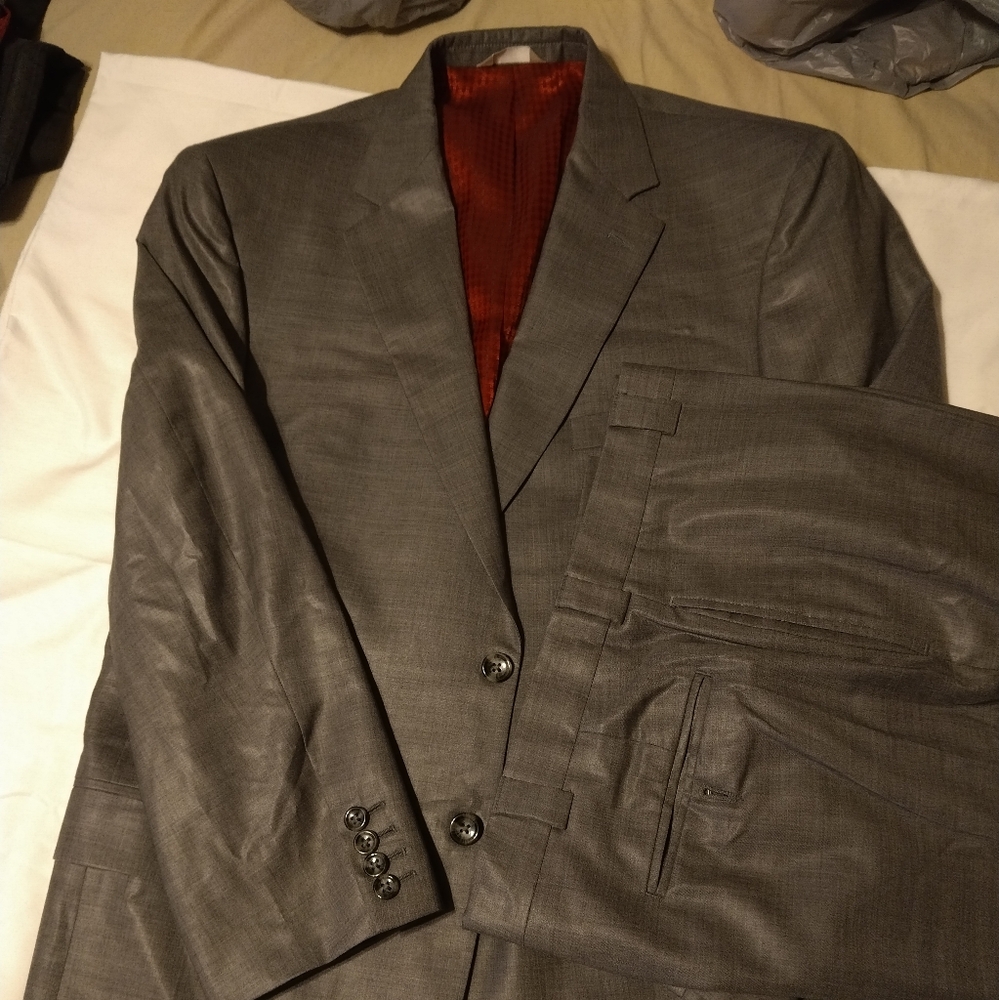 Suite - Picture 2 of 10